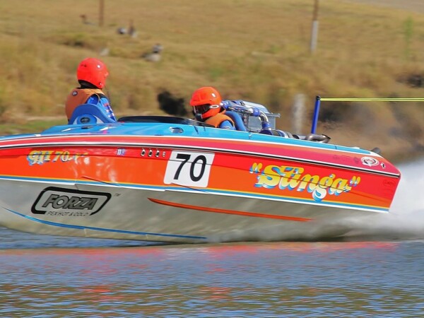 Boat Wrap Team Stinga by Townsend Signs